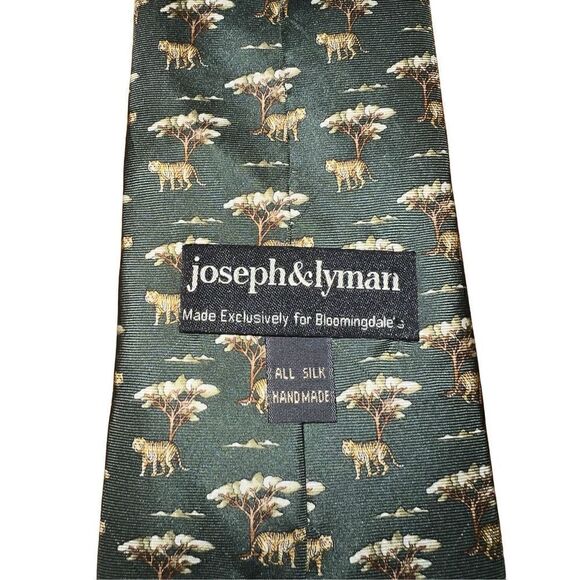Joseph Lyman Green & Tan African Lion Safari Handmade in Italy Necktie - Picture 3 of 5